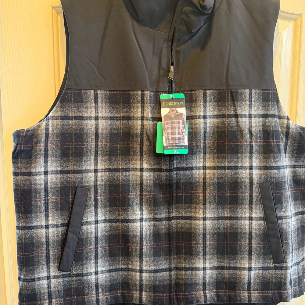 Pendleton Men's XL Wool Blend Insulated Vest Full Zip Black Plaid Stand Collar - Picture 5 of 9